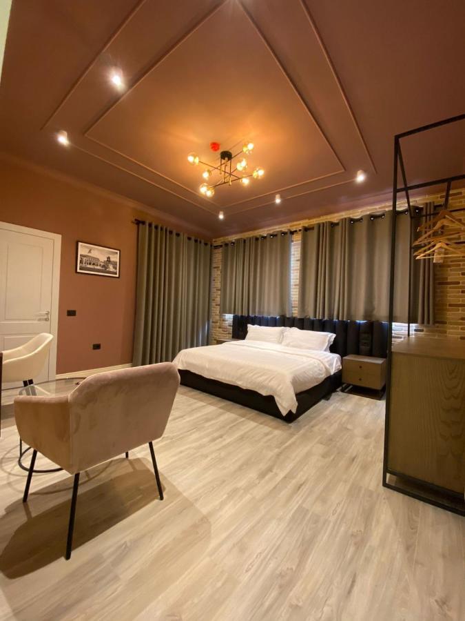 Ardenica Boutique Hotel Lushnje Ngoại thất bức ảnh