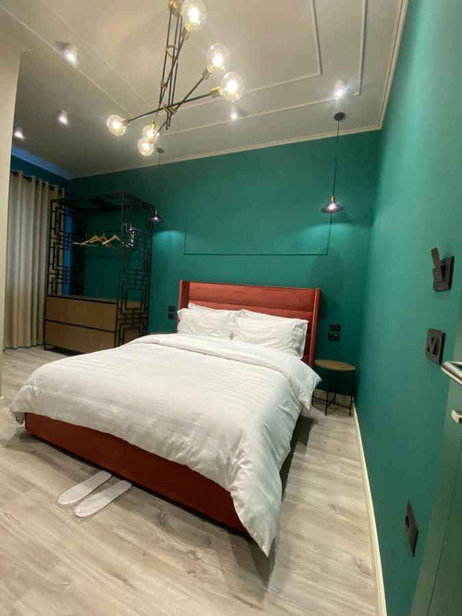 Ardenica Boutique Hotel Lushnje Ngoại thất bức ảnh